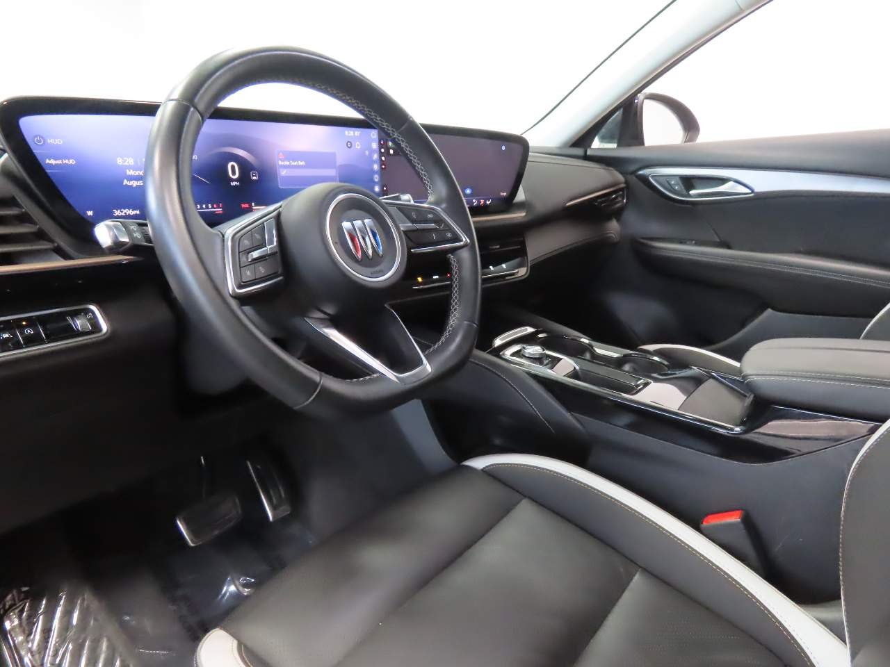 Used 2025 Moonstone Gray Metallic Buick Sport Touring image 8