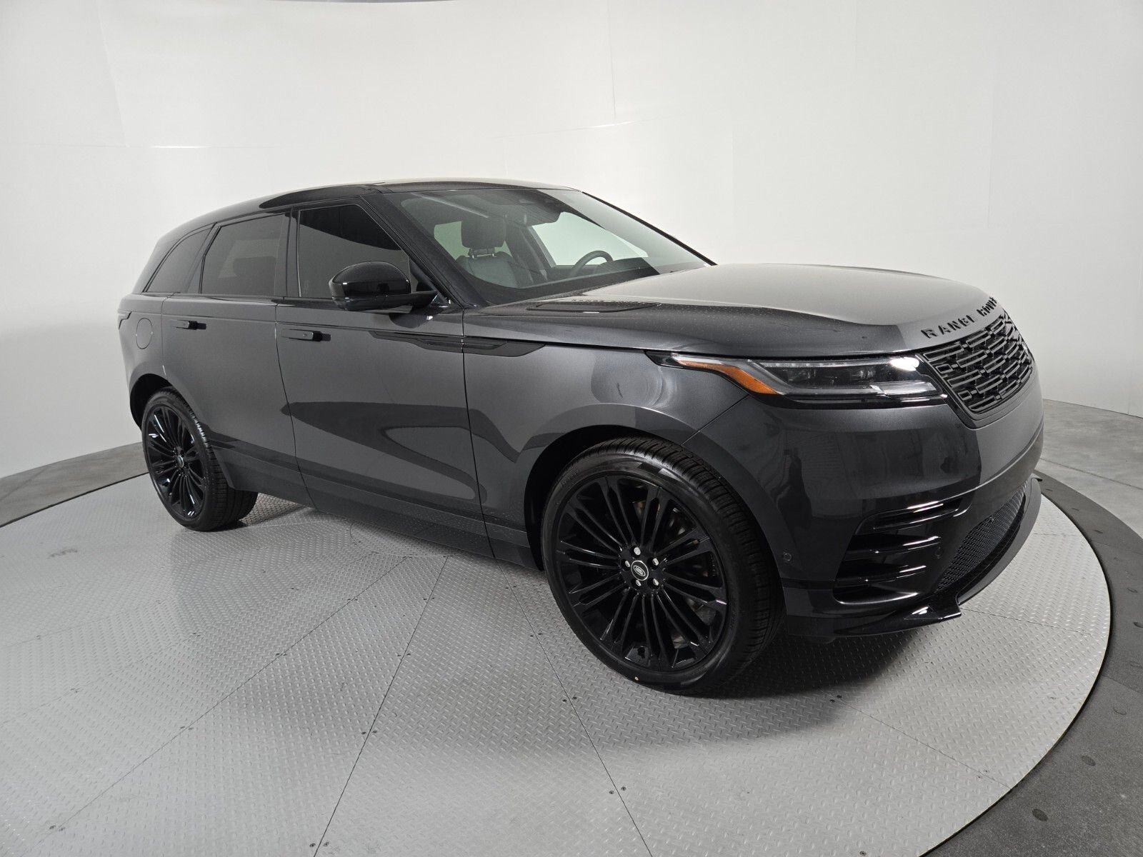 2026 Land Rover Range Rover Velar Dynamic SE - Photo 16