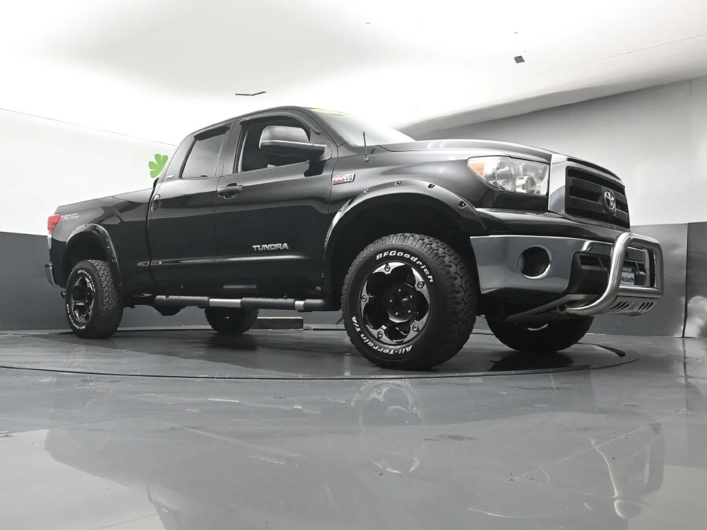 Used 2012 Black Toyota Grade image 26