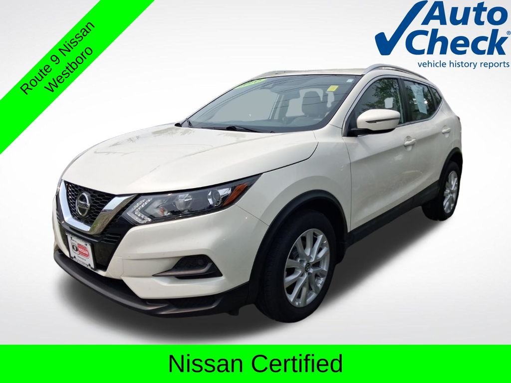 Used 2020 White Nissan SV image 2