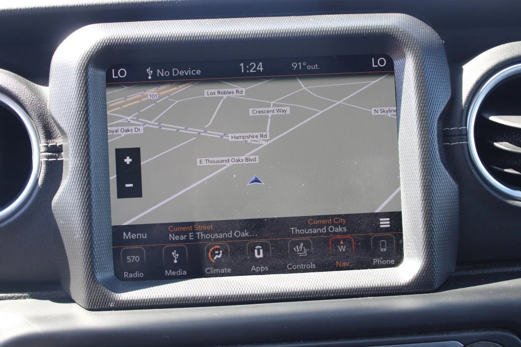 Used 2018 Black Jeep Unlimited Sahara image 19