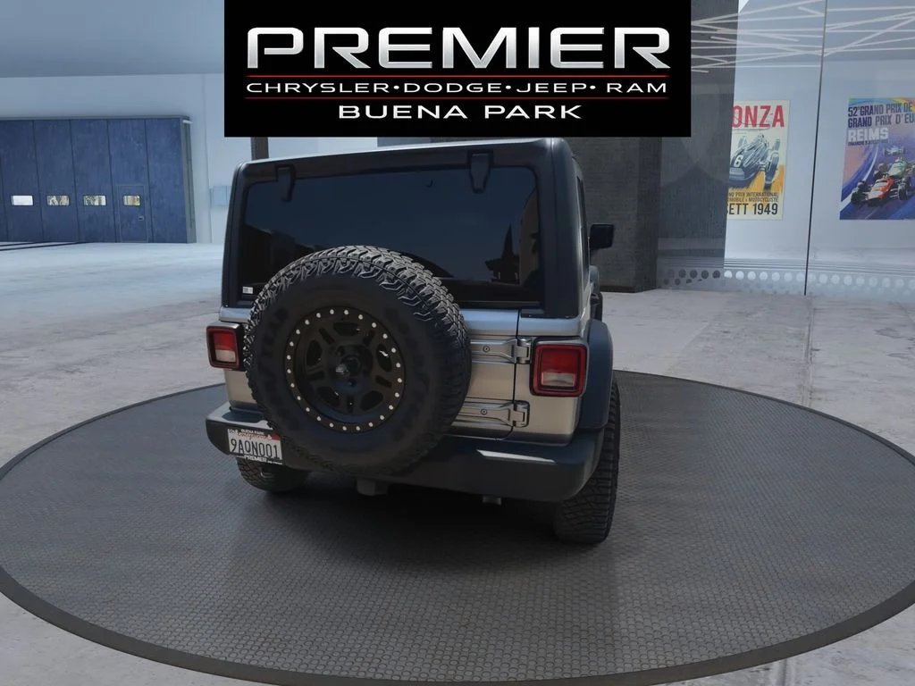 Certified Used 2019 Silver Jeep Unlimited Sport S image 8