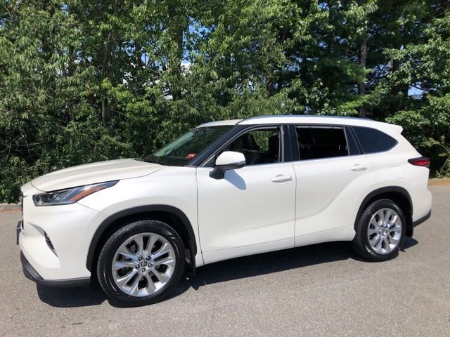 Used 2021 Blizzard Pearl Toyota Limited image 8