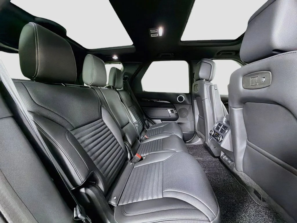 New 2026 Fuji White Land Rover S image 29
