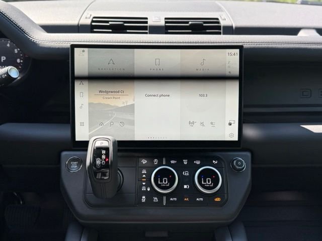 New 2026 Santorini Black Land Rover S image 26