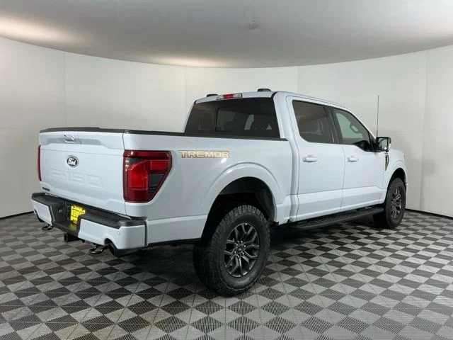 Certified Used 2025  Ford Tremor image 4
