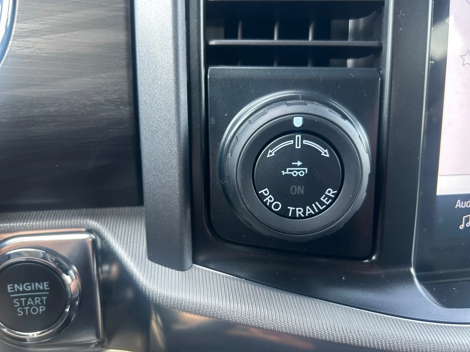 New 2026 Argon Blue Metallic Ford LARIAT image 21
