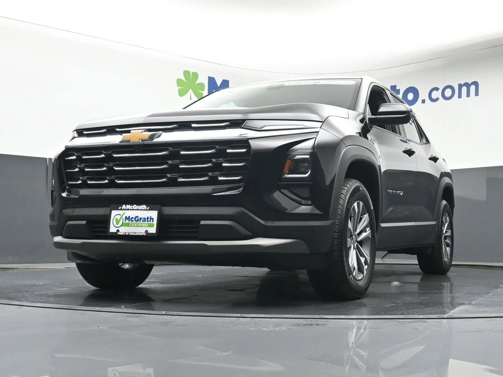 Used 2025 Black Chevrolet LT image 7