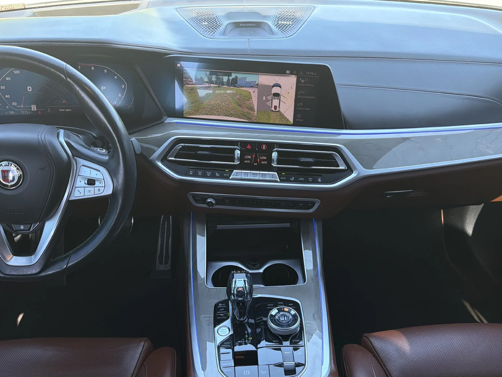Used 2021 White BMW ALPINA XB7 image 17