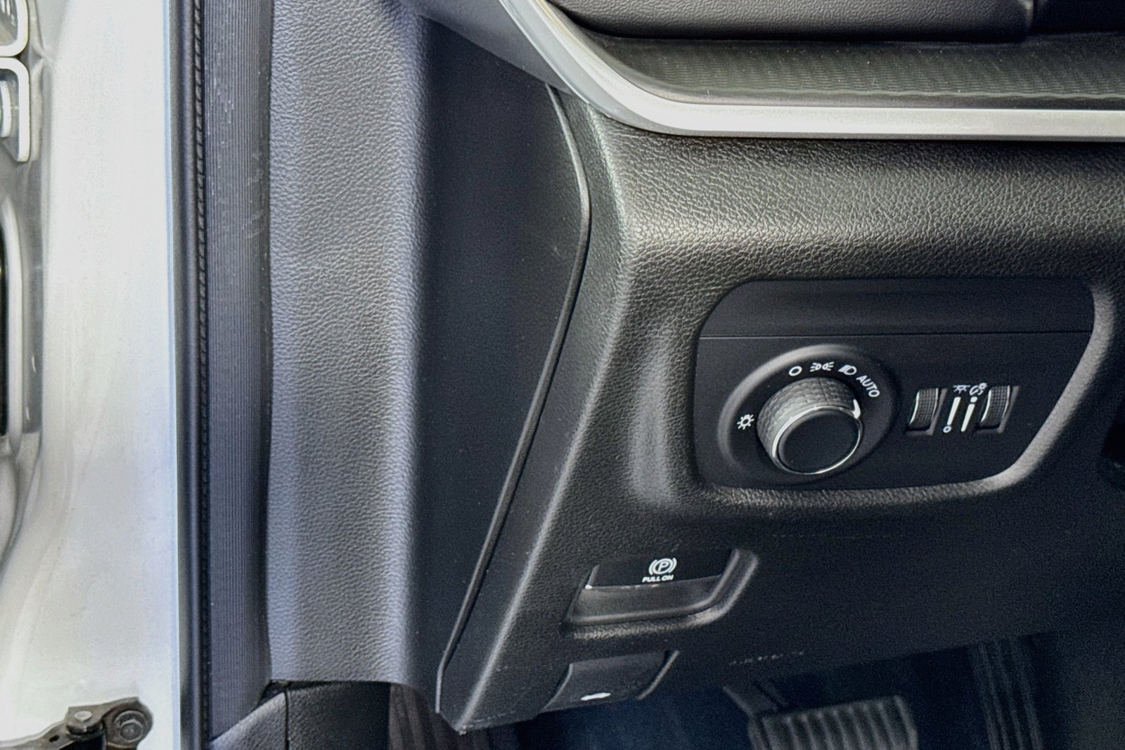 Used 2023 Bright White Clearcoat Jeep Altitude image 10