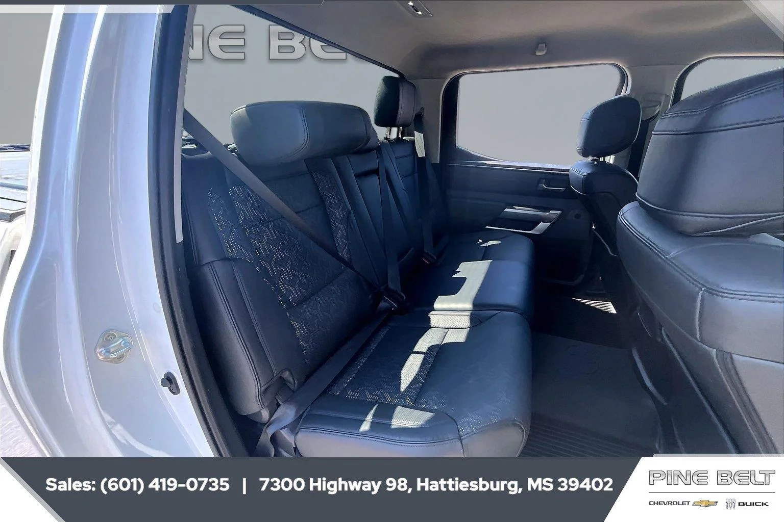 Used 2023 Ice Cap Toyota SR5 image 21