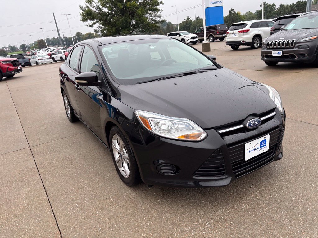 Used 2013 Tuxedo Black Ford SE image 3