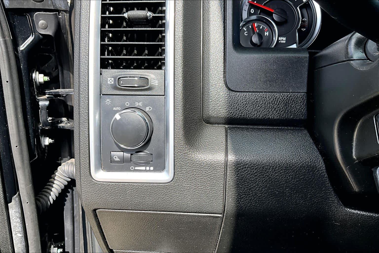 Used 2024 Black Clearcoat Ram Warlock image 35