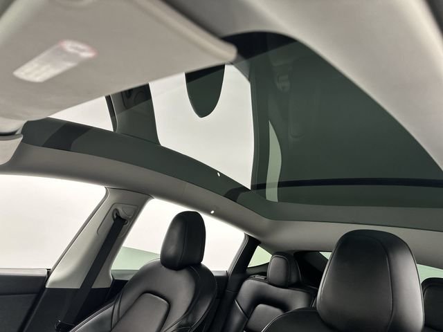 2022 Tesla Model Y Long Range - Photo 22