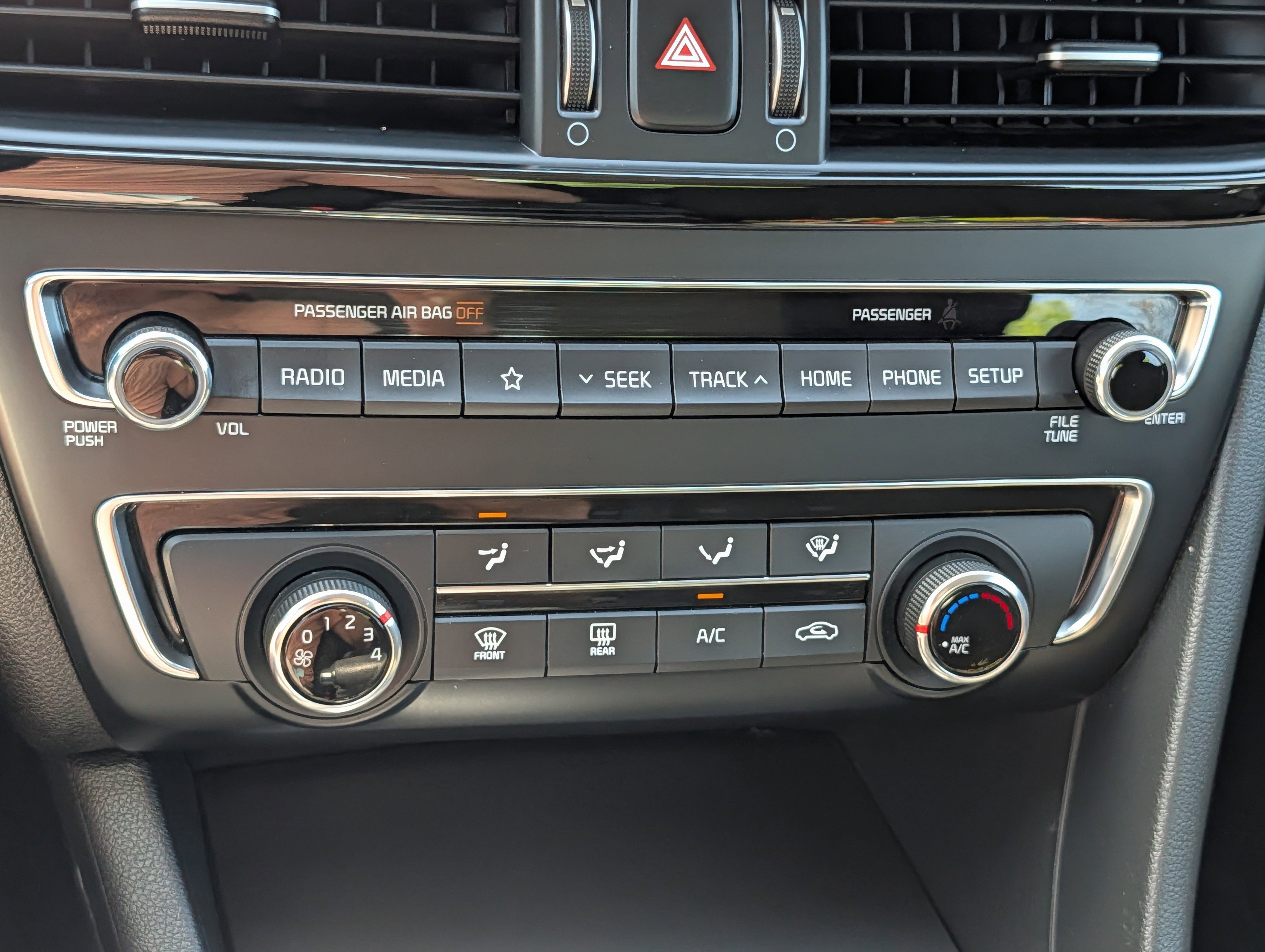 Certified Used 2019 Ebony Black Kia LX image 23