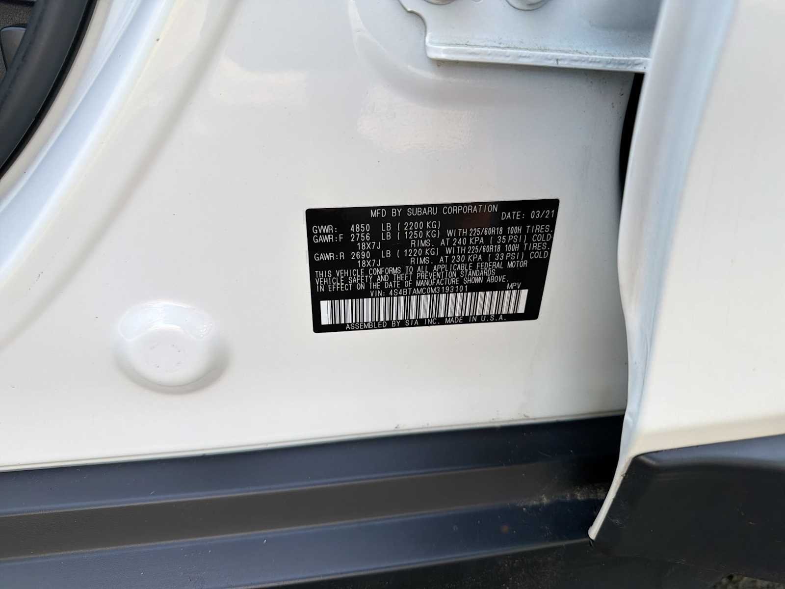 Used 2021 Crystal White Pearl Subaru Limited image 35