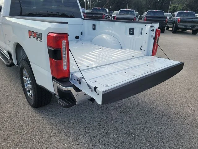 New 2026 Oxford White Ford Lariat image 11