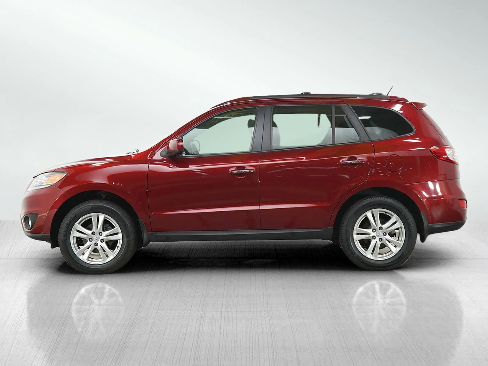 Used 2012 Hyundai Santa Fe Limited with VIN 5XYZKDAG0CG164268 for sale in South Saint Paul, MN