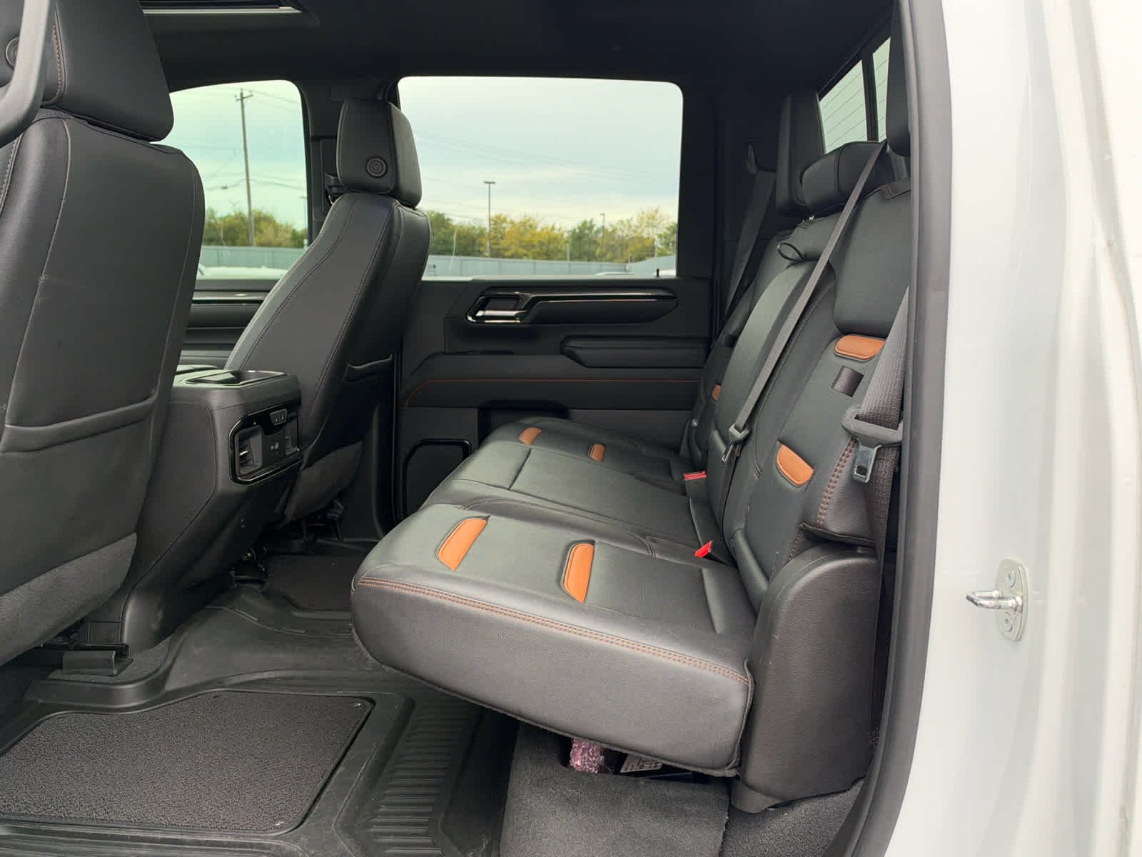 Used 2024 Summit White GMC AT4 image 10