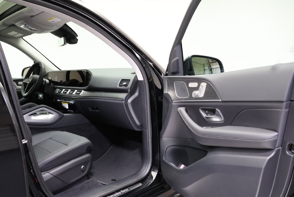 Certified Used 2026 Black Mercedes-Benz GLE 350 image 48