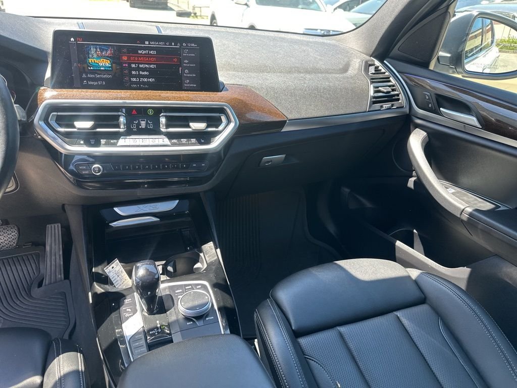 Used 2023 White BMW xDrive30i image 29