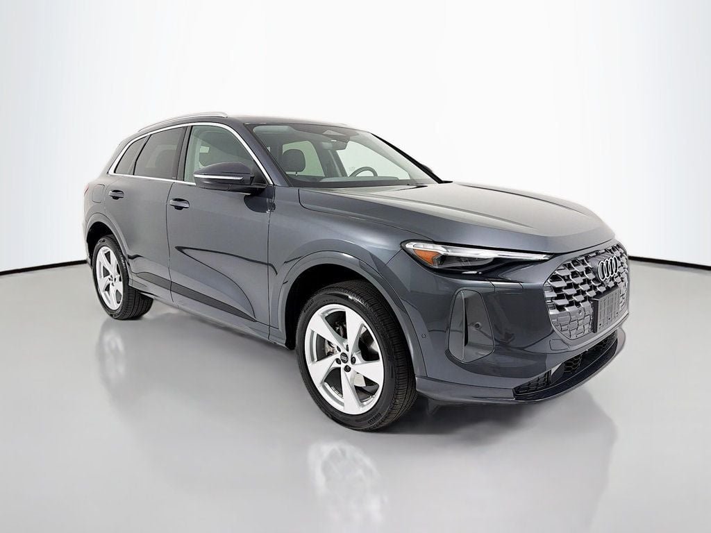 2025 Audi Q5 40 Premium Plus's photo