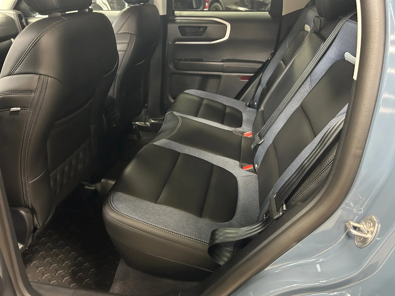 New 2026 Azure Grey Metallic Tri-Coat Ford Outer Banks image 17