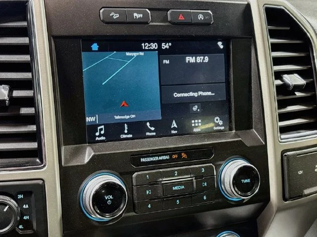 Used 2019  Ford XL image 14