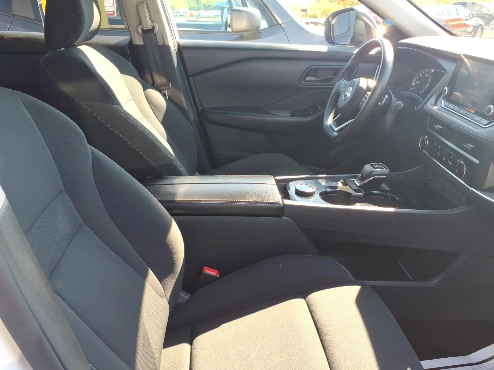 Used 2024 Glacier White Nissan S image 16