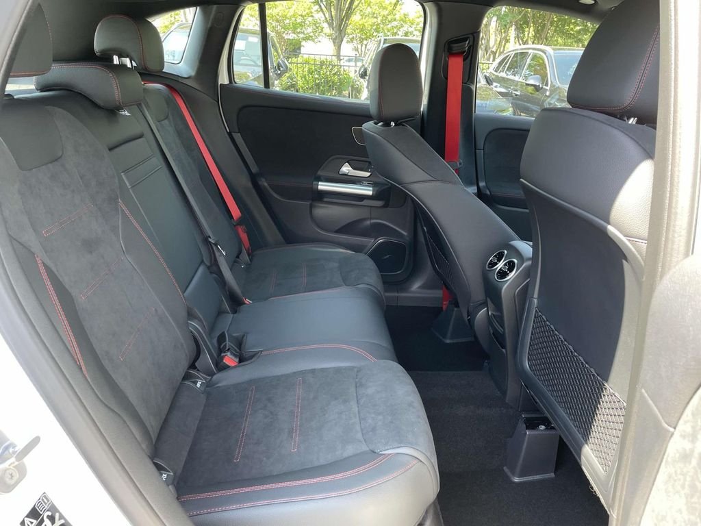 Certified Used 2025 Polar White Mercedes-Benz GLA 35 AMG® image 14