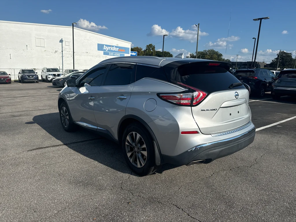 Used 2018 Brilliant Silver Metallic Nissan SL image 9