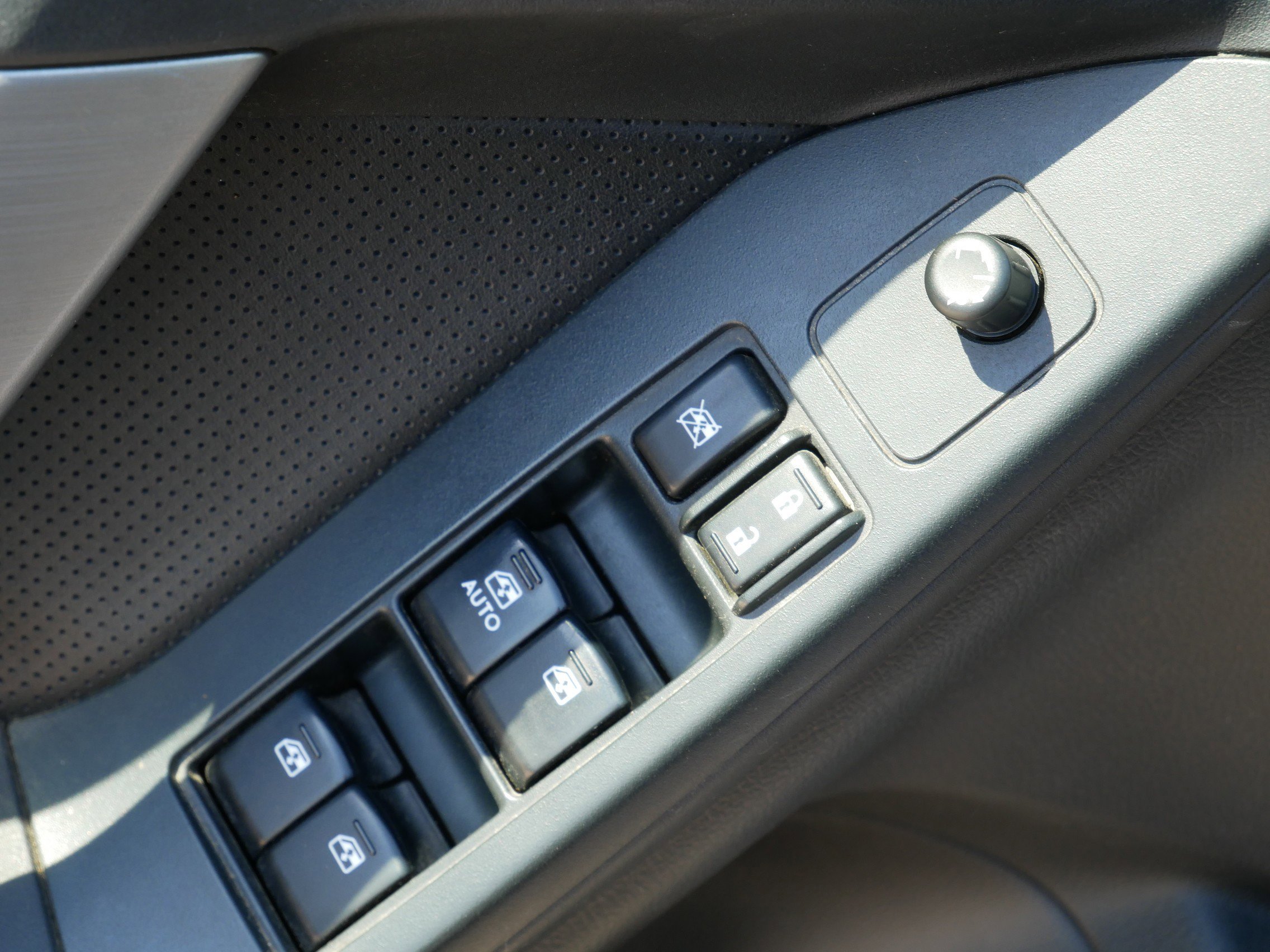 Used 2014 Marine Blue Pearl Subaru 2.0XT Touring image 18