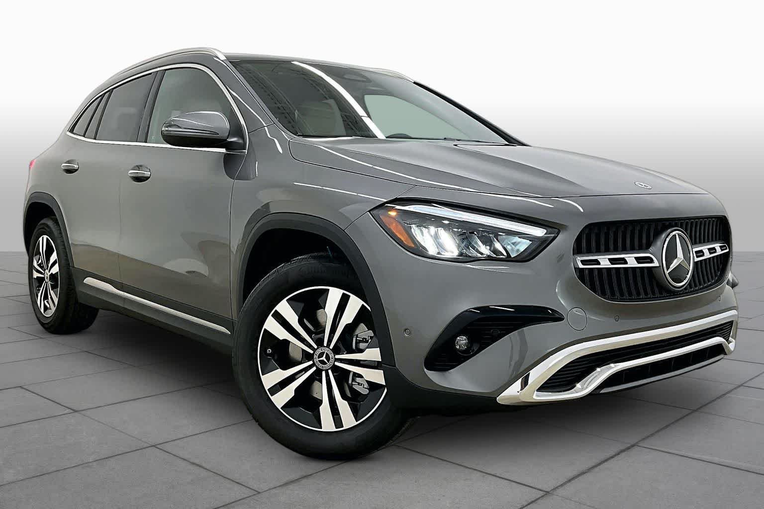New 2026 Mountain Grey Metallic Mercedes-Benz GLA 250 image 2