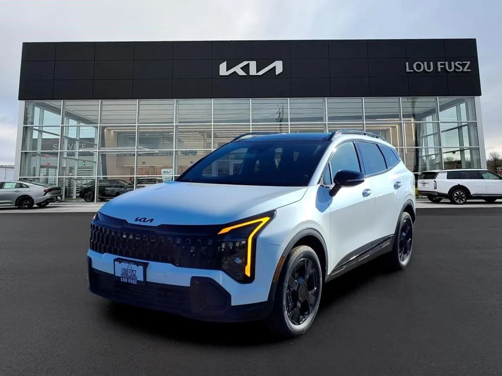 New 2027 Snow White Pearl Kia X-Line image 1