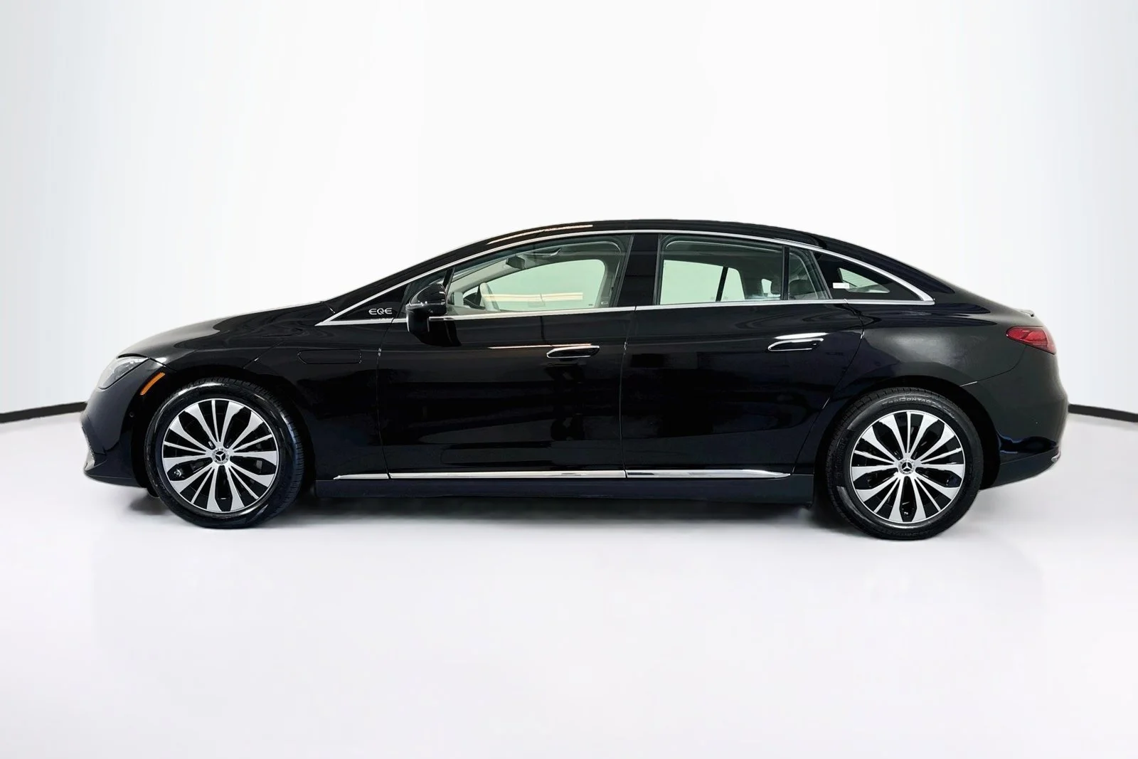 Used 2023 Obsidian Black Metallic Mercedes-Benz EQE 350 image 8
