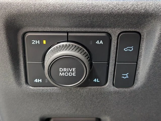 New 2027 Star White Metallic Tri-Coat Ford MAX King Ranch® image 44