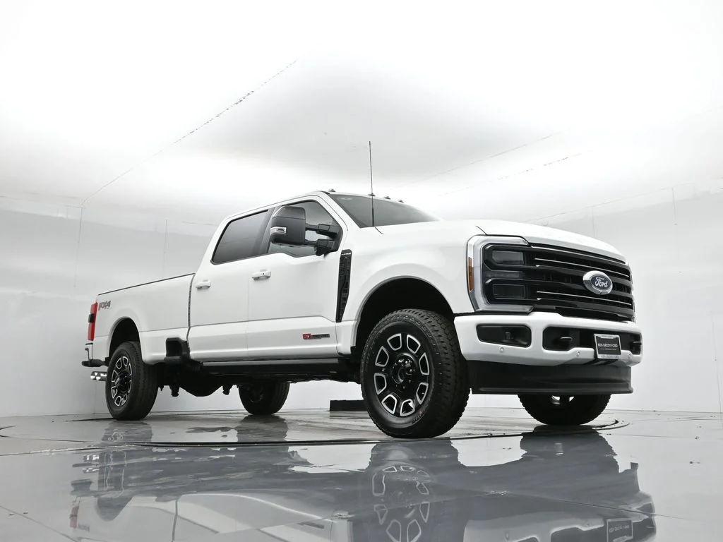 New 2026 Star White Metallic Tri-Coat Ford Platinum image 49