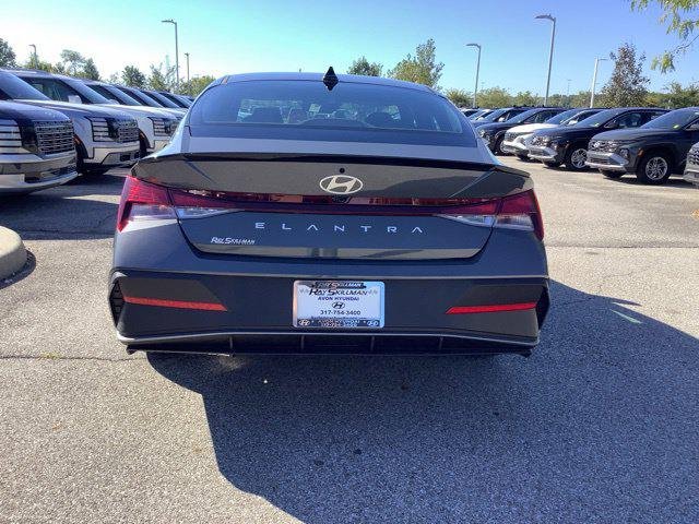 New 2026 Gray Hyundai SEL Sport Plus image 7