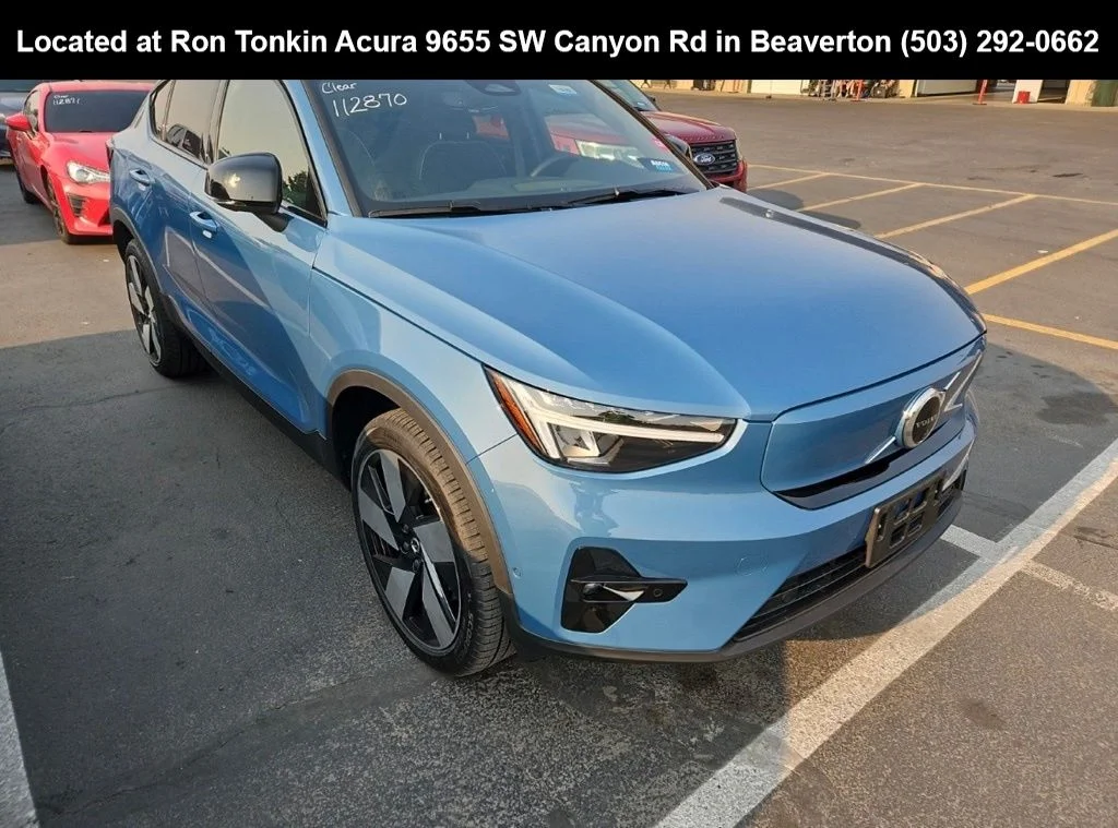 Used 2024 Fjord Blue Metallic Volvo Twin Plus image 1