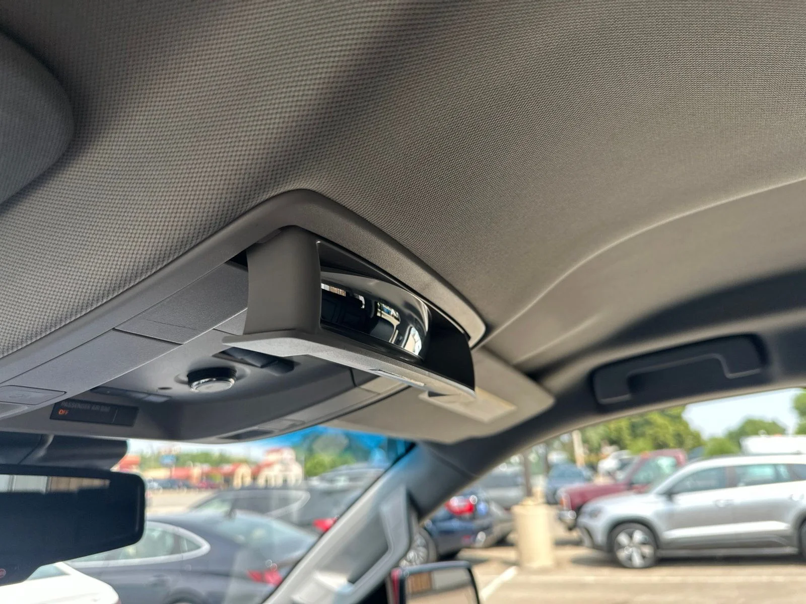 Used 2018 Red GMC SLT image 79
