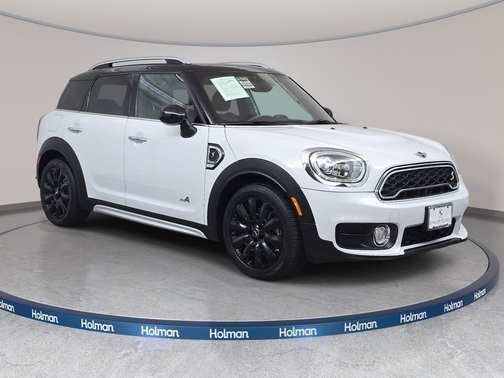 Used 2017 Light White MINI Base image 4