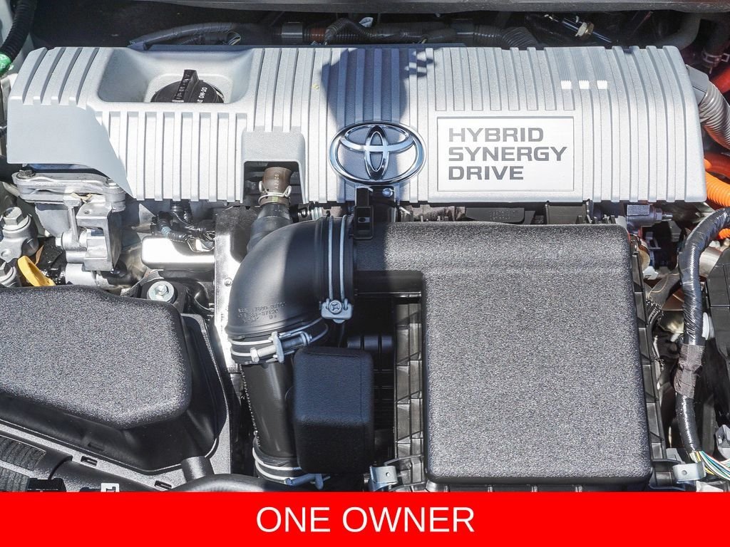 Used 2013 White Toyota Four image 25