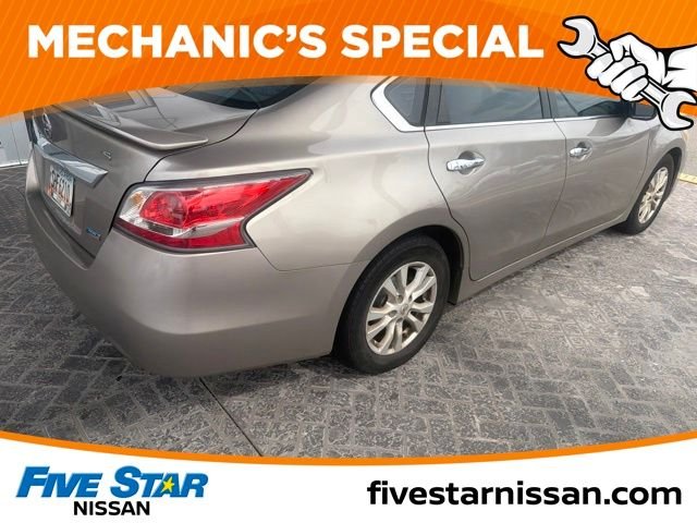 Used 2014 Beige Nissan 2.5 S image 11