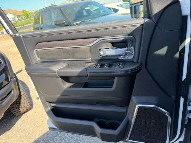 New 2026 Bright White Clear-Coat Exterior Paint RAM Laramie image 16