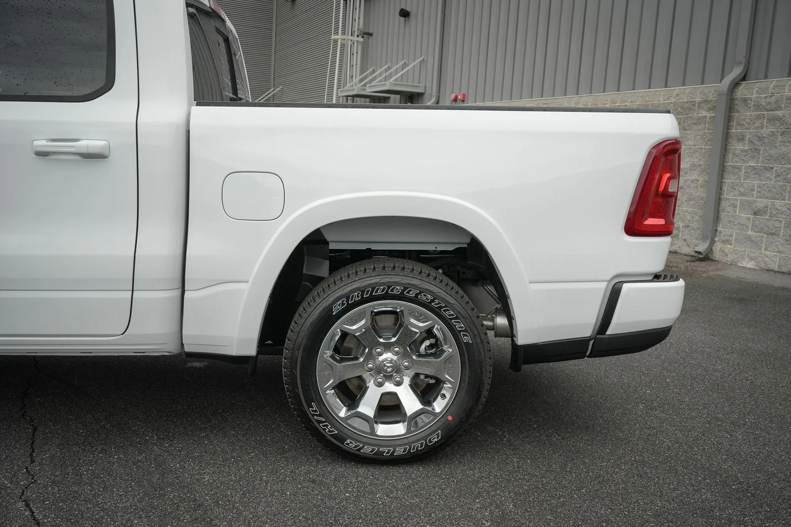 New 2026 Bright White Clear-Coat Exterior Paint RAM Big Horn/Lone Star image 6