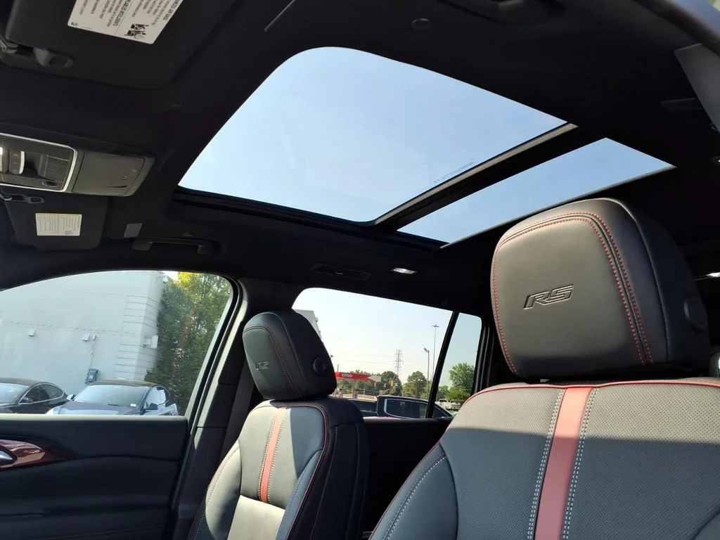2027 Chevrolet Traverse RS - Photo 14