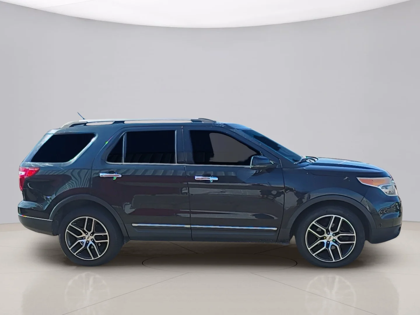 Used 2011 Black Ford LIMITED image 6