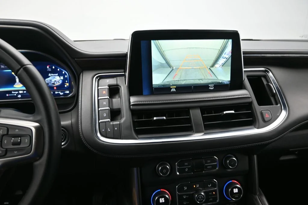 2023 Chevrolet Suburban LT - Photo 21
