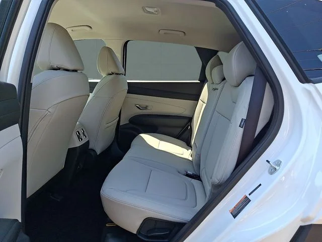 New 2026 White Hyundai SEL Plus image 7