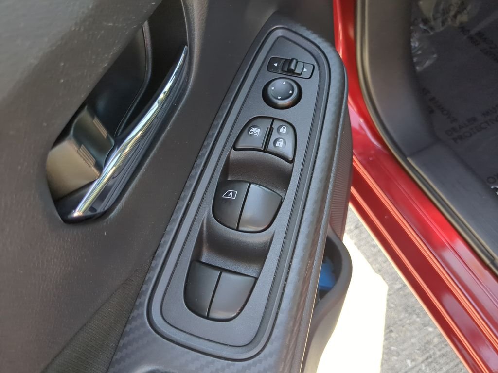 Used 2021 Red Nissan 1.6 SV image 16